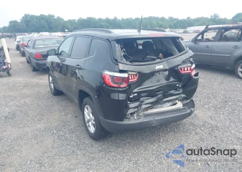 2018 Jeep Compass Sport 4X4 from USA, damaged, VIN 3C4NJDABXJT100881